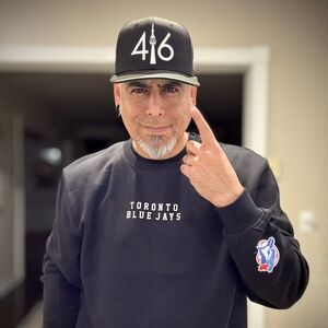 Meet your Posher, Victor